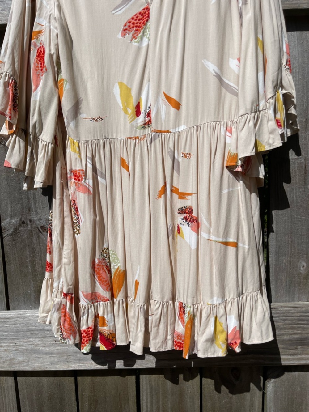 Caramela Cream Dress with Red-Orange Floral Accent NWT Sz M - Picture 12 of 13